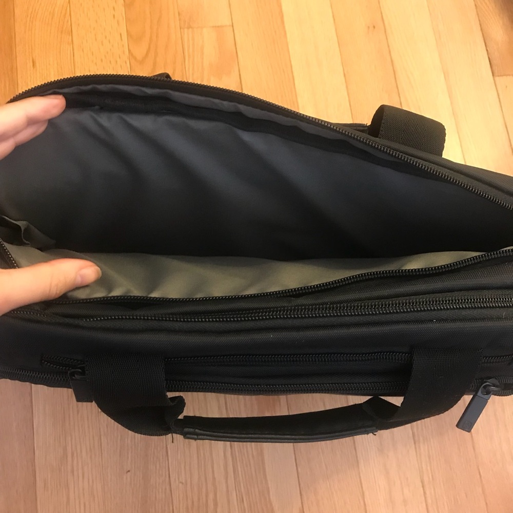 Swiss briefcase - Picture 2 of 5